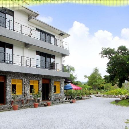 Stone House Homestay Yilan Luaran gambar